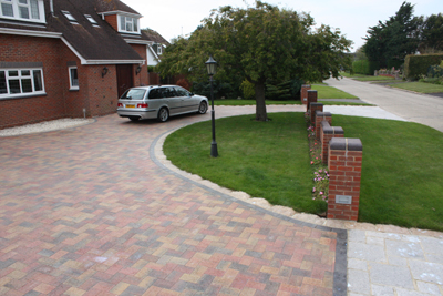 Rustington driveway Autumn Gold Granite edging 053.jpg
